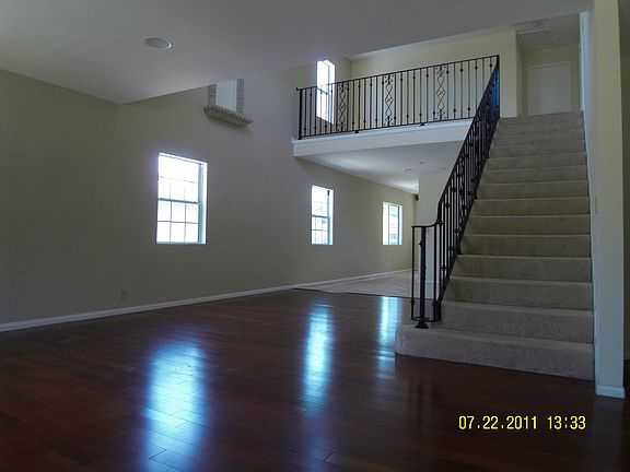 864 W. OLIVE AVE.