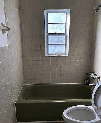 2nd image of 1202 Washington St