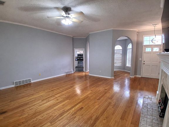 4th image of 5071 Jeffrey Keith Dr