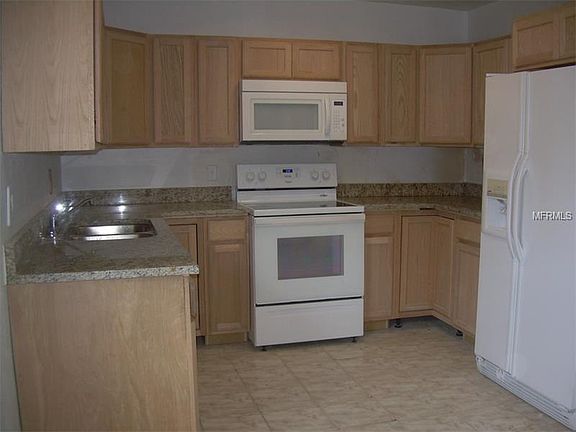 4th image of 3179 49th Ave N