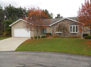 721 Creekwood Cir, Vassar, MI 48768
