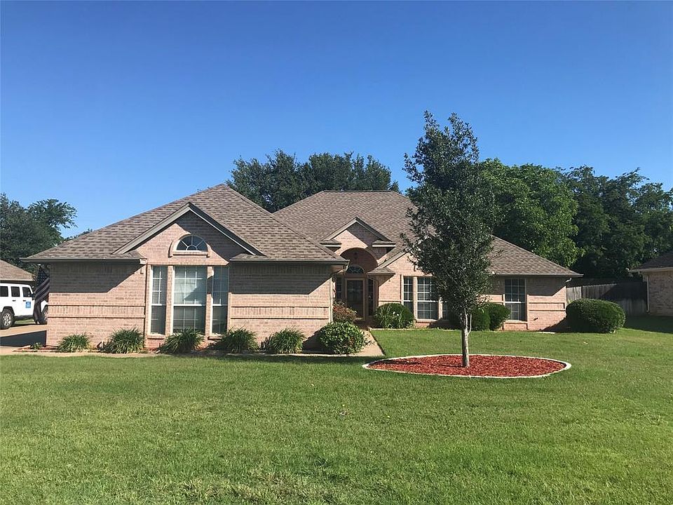 1st image of 600 Monterrey Ct