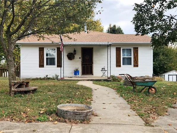102 Taylor St, De Kalb, MO 64440