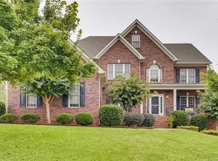 173 Weeping Spring Dr, Mooresville, NC 28115