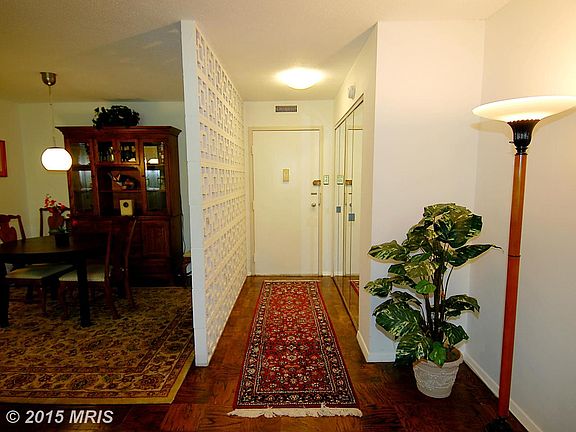 3rd image of 2030 N Adams St APT 506