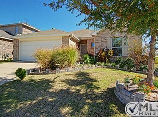 1017 Roadrunner Dr, Little Elm, TX 75068