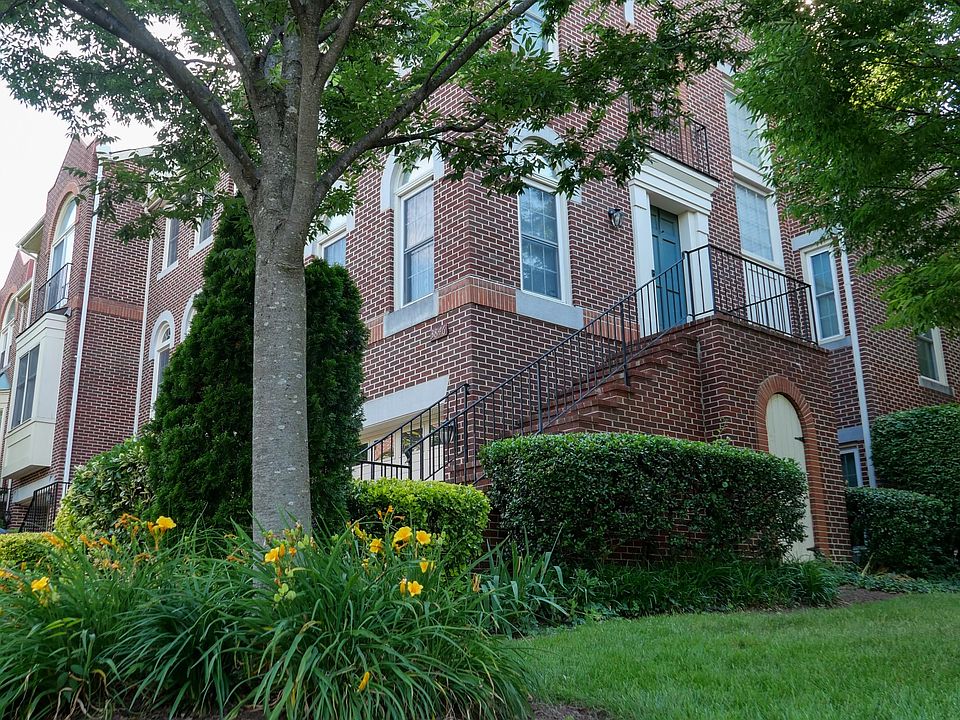 1st image of 3846 Charles Ave