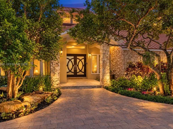 6915 SW 101st St, Pinecrest, FL 33156