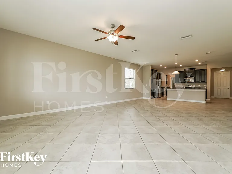 9901 Victory Gallop Loop — Photo 2