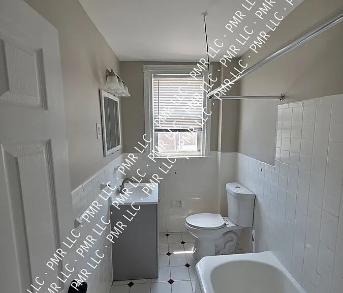 4344 Vista St #1 — Photo 20