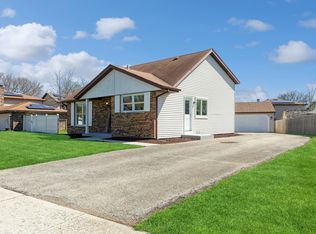 12829 S Apple Ln, Alsip, IL 60803