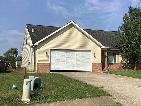 3rd image of 4406 Emma Dr
