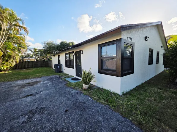 4776 Carver St, Lake Worth, FL 33463