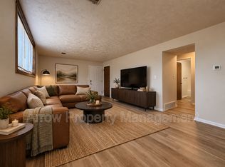 601 N 4th St #2, Beatrice, NE 68310