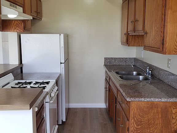 5th image of 3835 E 1st St APT 7