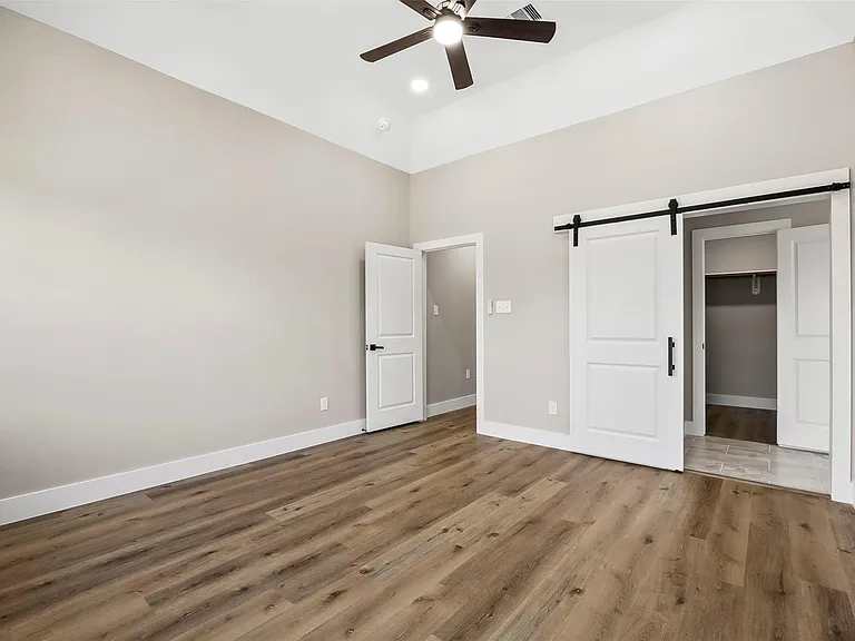 5949 Collingsworth St — Photo 24