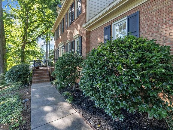4th image of 230 Clipper Bay Dr