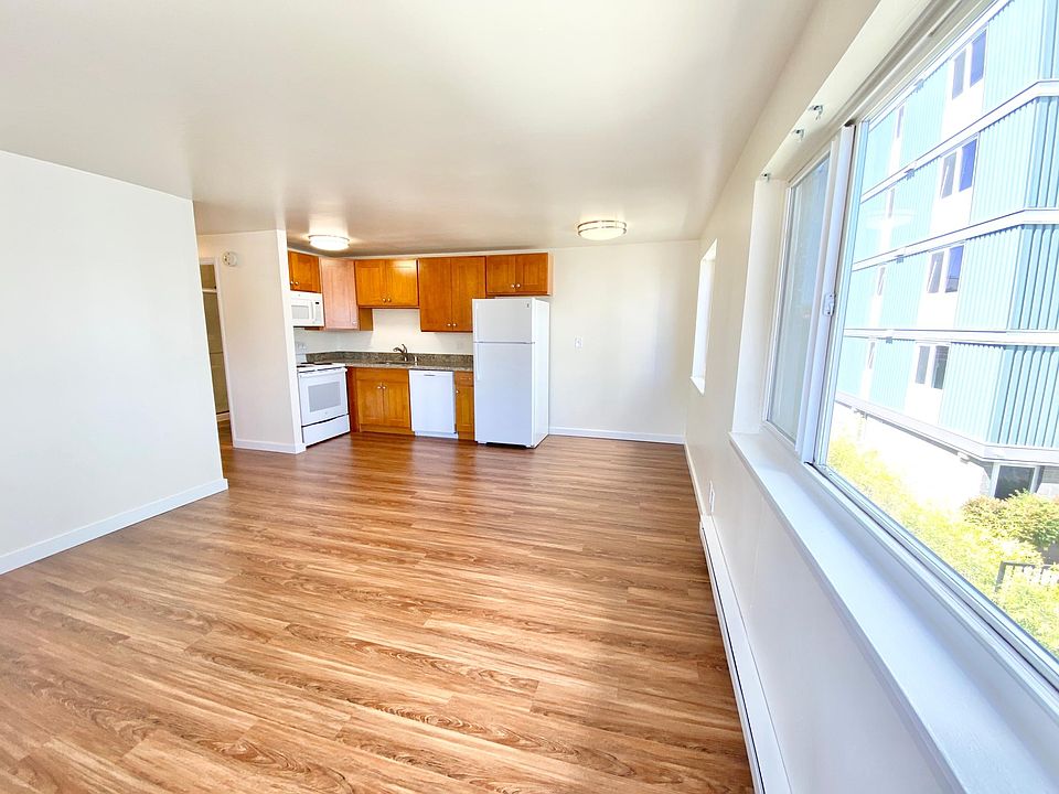 1st image of 224 Harvard Ave E APT 407