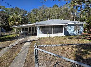 6608 Riverside Dr, Yankeetown, FL 34498