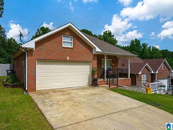 3rd image of 4565 Rock Creek Cir