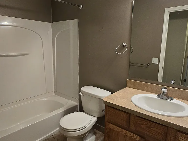 14262 Shadywood Dr #32 — Photo 12