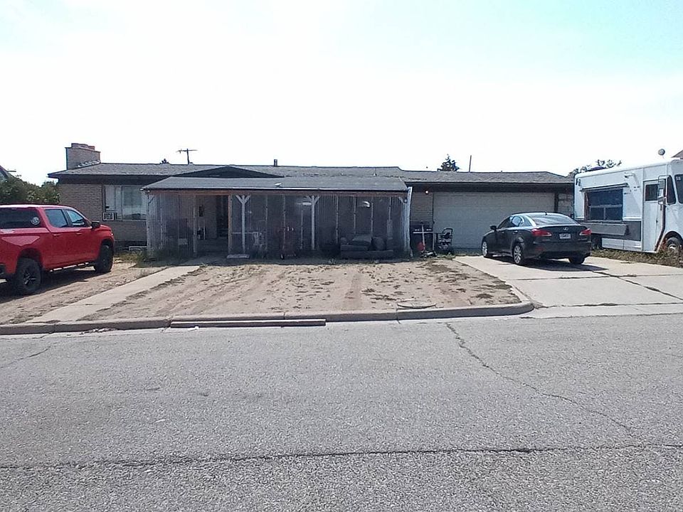 1st image of 737 E 12th St