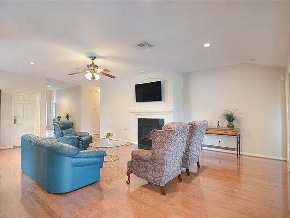 5th image of 9506 Mustang Park Ct