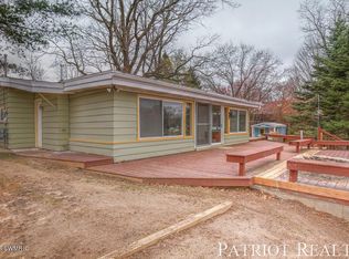 13635 Sunset Shores Dr, Cedar Springs, MI