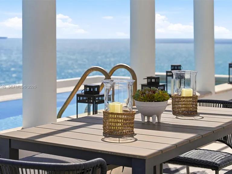 5801 Collins Ave #Penthouse 1600 — Photo 16