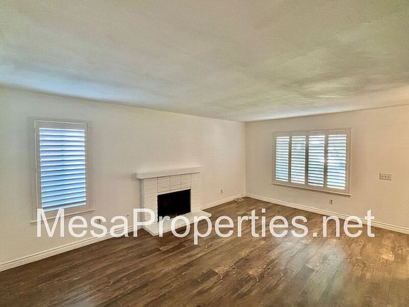 5th image of 1920 E Hawthorne Ct