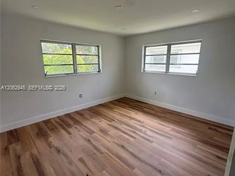 1532 Trillo Ave #1532 — Photo 12