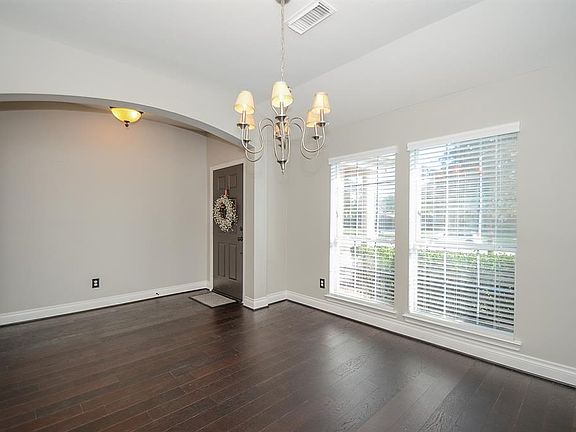 5th image of 20842 Cottage Cove Ln
