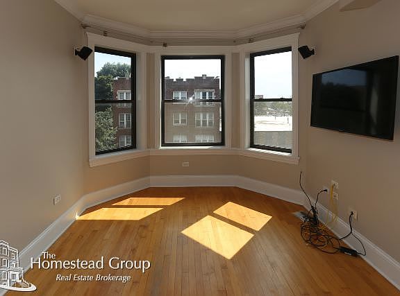 5th image of 2336 W Roscoe St #3FRONT