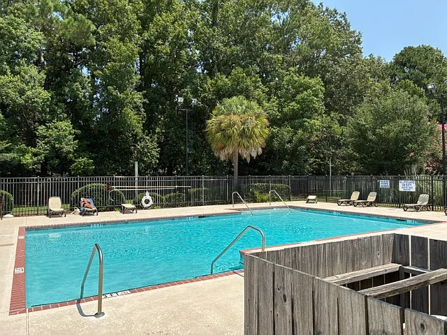 2494 Etiwan Ave #G6 — Photo 3