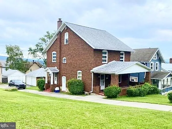1421 22nd Ave, Altoona, PA 16601
