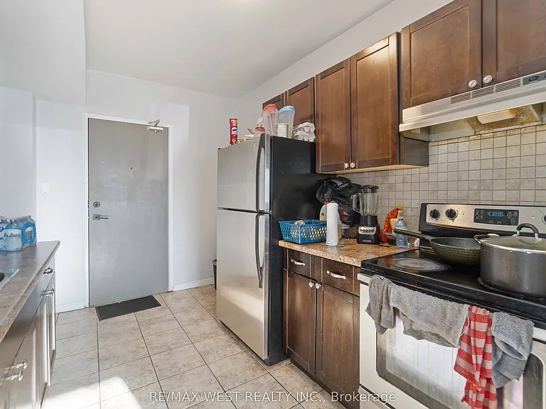 283 Fairway Rd N #90 — Photo 23