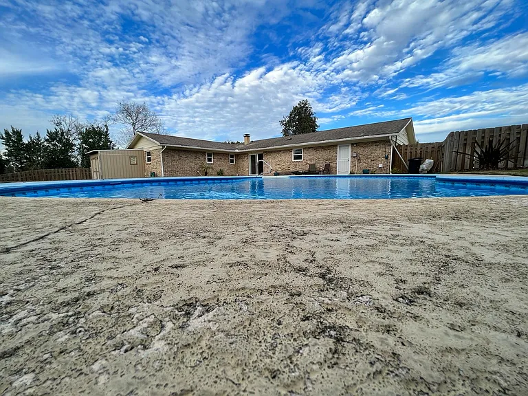 219 Foxridge Rd — Photo 26