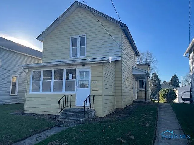 115 Rhodes Ave photo 1