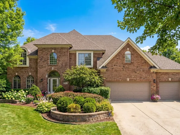 3915 Royal Portrush Dr, Naperville, IL 60564