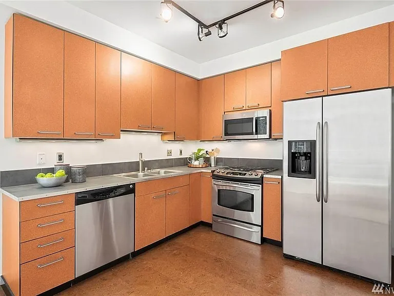1414 12th Ave #505 — Photo 7