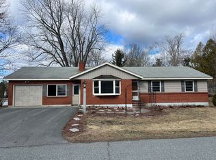 21 Devin St, White River Junction, VT 05001