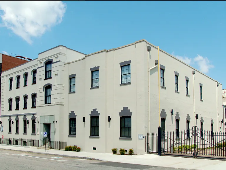 The Cameron Lofts — Photo 27