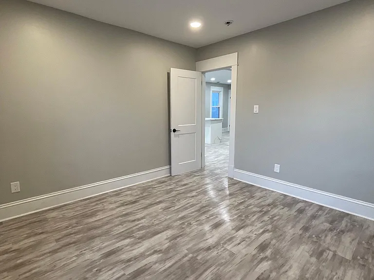 1425 State St #2 — Photo 25