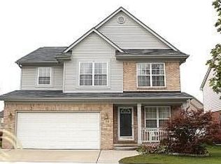 753 Ethan Dr, Westland, MI 48185