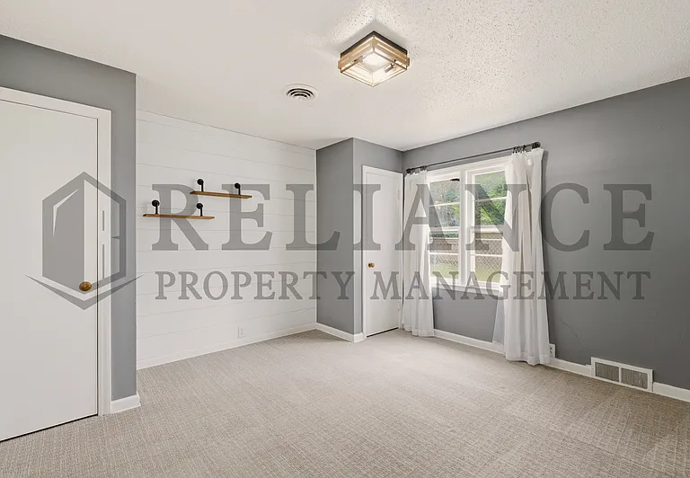 1458 N Old Manor Rd — Photo 21