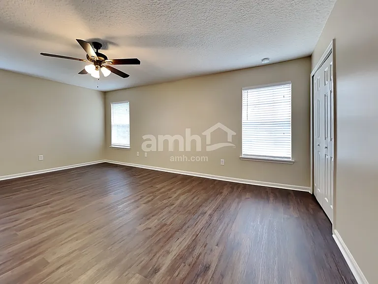 2859 Pebblewood Ln — Photo 11