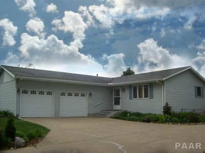 307 N Parkway Dr, Pekin, IL, 61554
