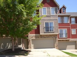 2848 W Redstone Dr, Fayetteville, AR 72704