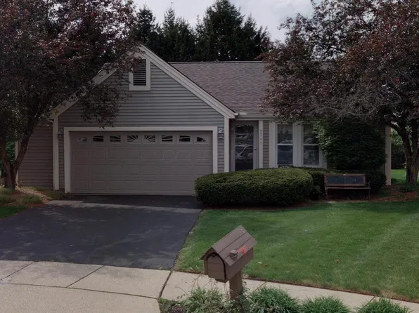 5748 Ulry Ct, Westerville, OH 43081