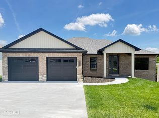 735 Sardonyx Dr, Jefferson City, MO 65109